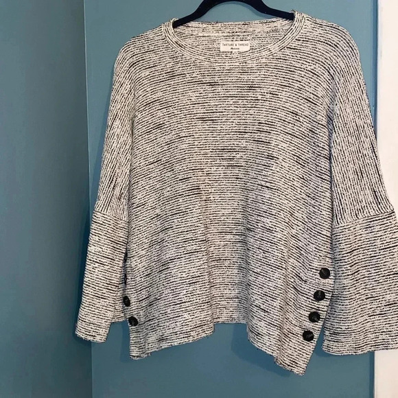 Madewell black and white women’s long sleeve top - decorative buttons- medium - Picture 1 of 6